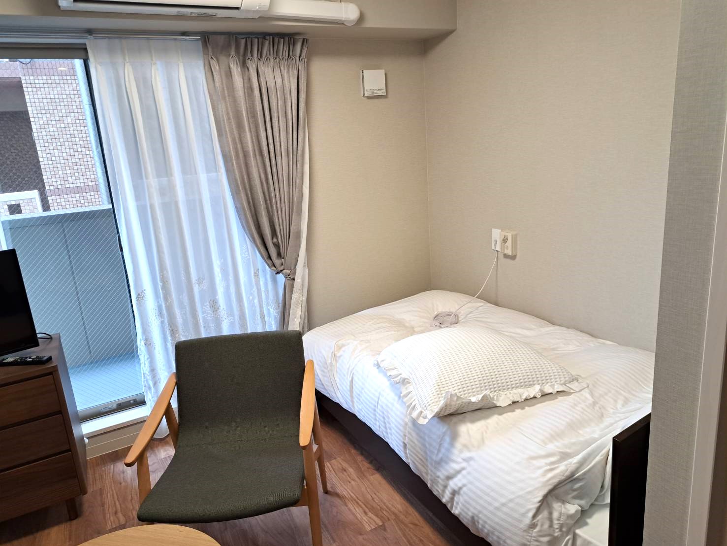 居室　落ち着いた雰囲気のお部屋で、ゆっくりとお過ごし頂けます。(さんよう神戸塩屋LUSSO)