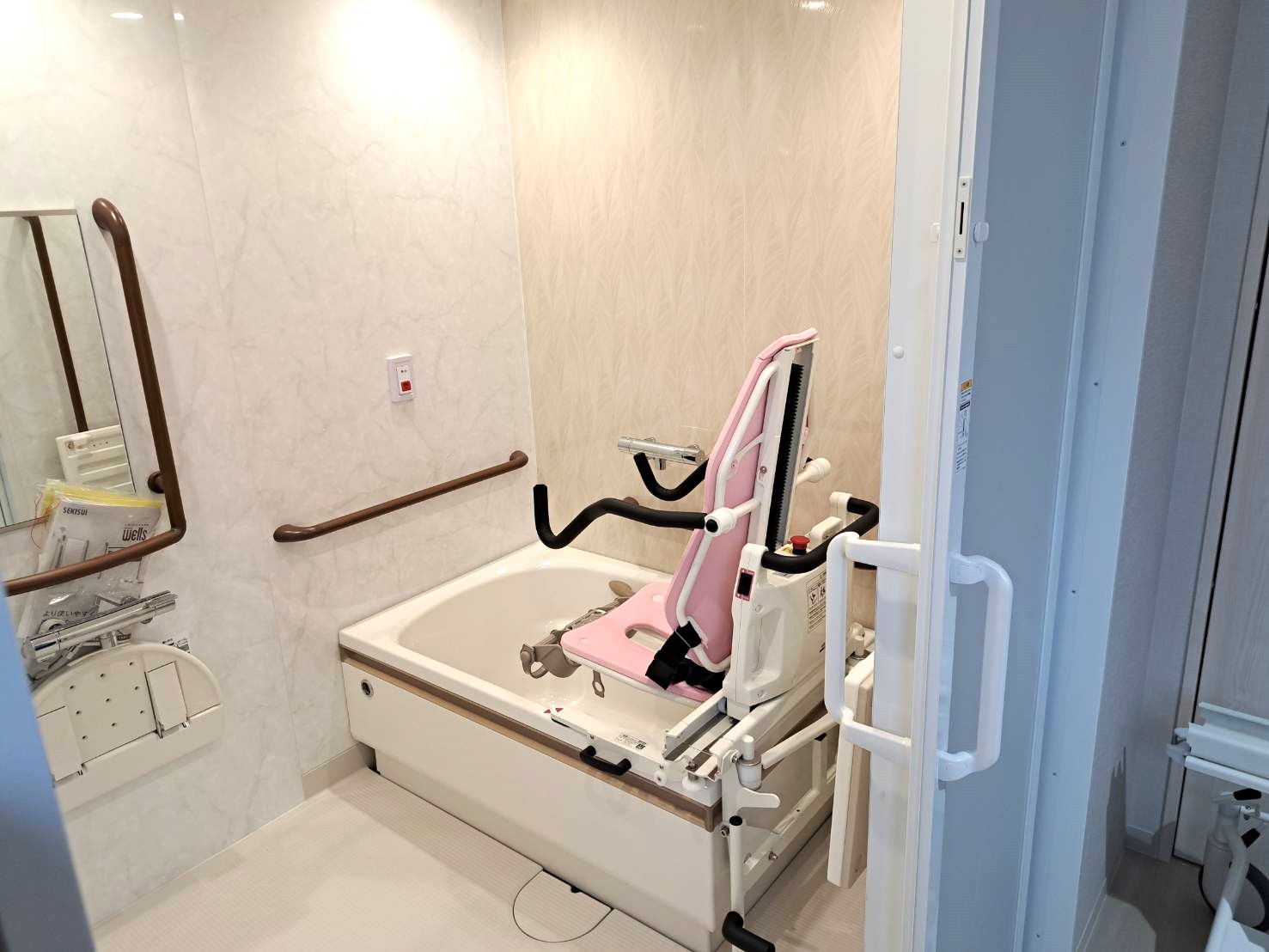 浴室　介護度が高い方も安心してご入浴頂けます。(さんよう神戸塩屋LUSSO)